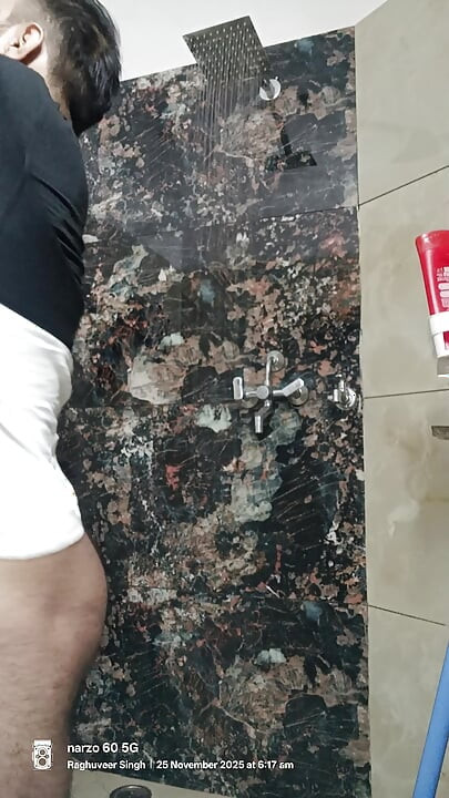 Indijski desi muškarac jeban od susjeda