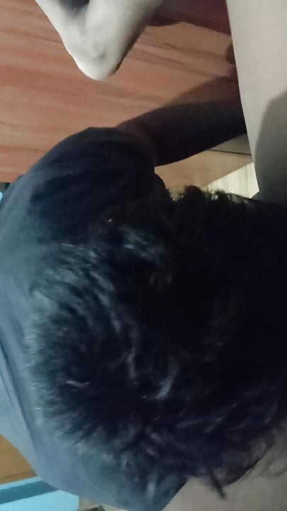 Die ehefrau eines anderen ficken, deren ehemann sie zur arbeit gelassen hat