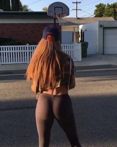 twerk2