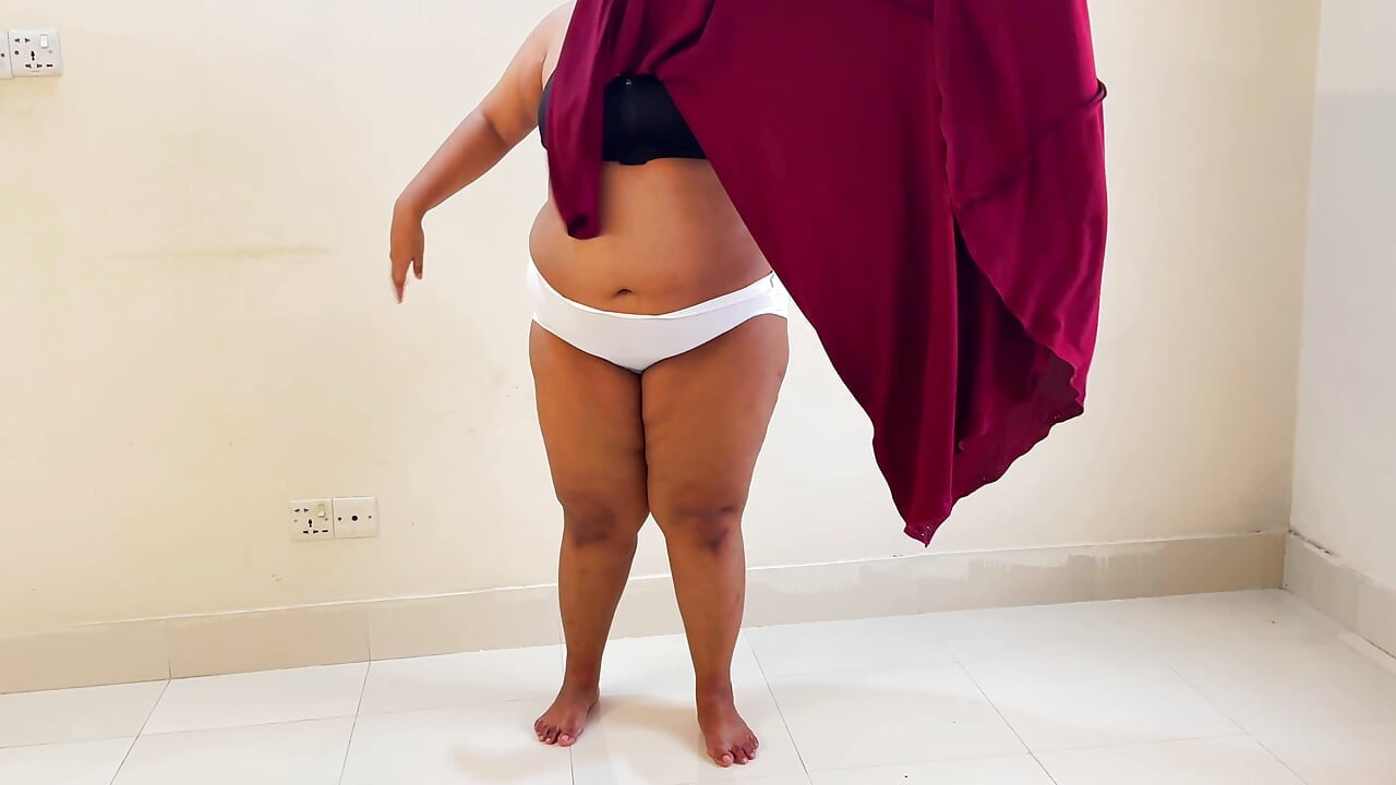 Fucking a Chubby Muslim Mother-in-law Wearing a Red Burqa & Hijab (Part-2)