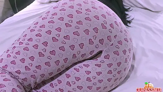 Aku tidak punya piyama saudara laki-laki lain mengapa kau menembusku? Jangan masuk ke dalam!