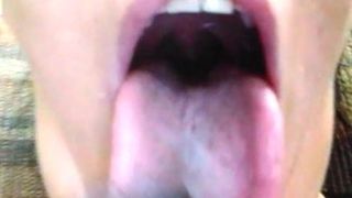 Zufälliges Sperma-Ziel 11 - Sperma-Tribut (Schlampe mit langer Zunge)