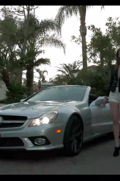 Кінчай сюди поруч зі мною