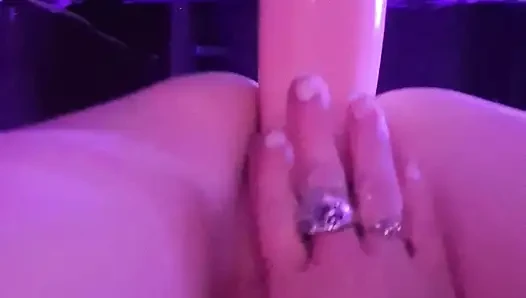 Ich reite meinen 13-zoll-dildo