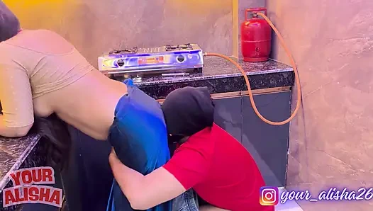 Alisha se kaha khulke Reels videos bnaya kro .. to wo Kholkar Banane Lag gyi Reels