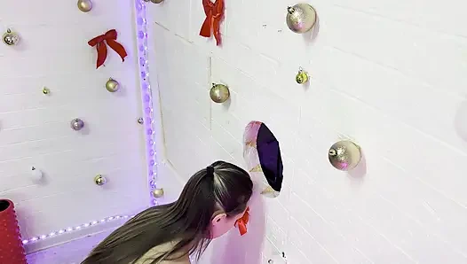 Açıkça bu sürecin tadını çıkarıyor