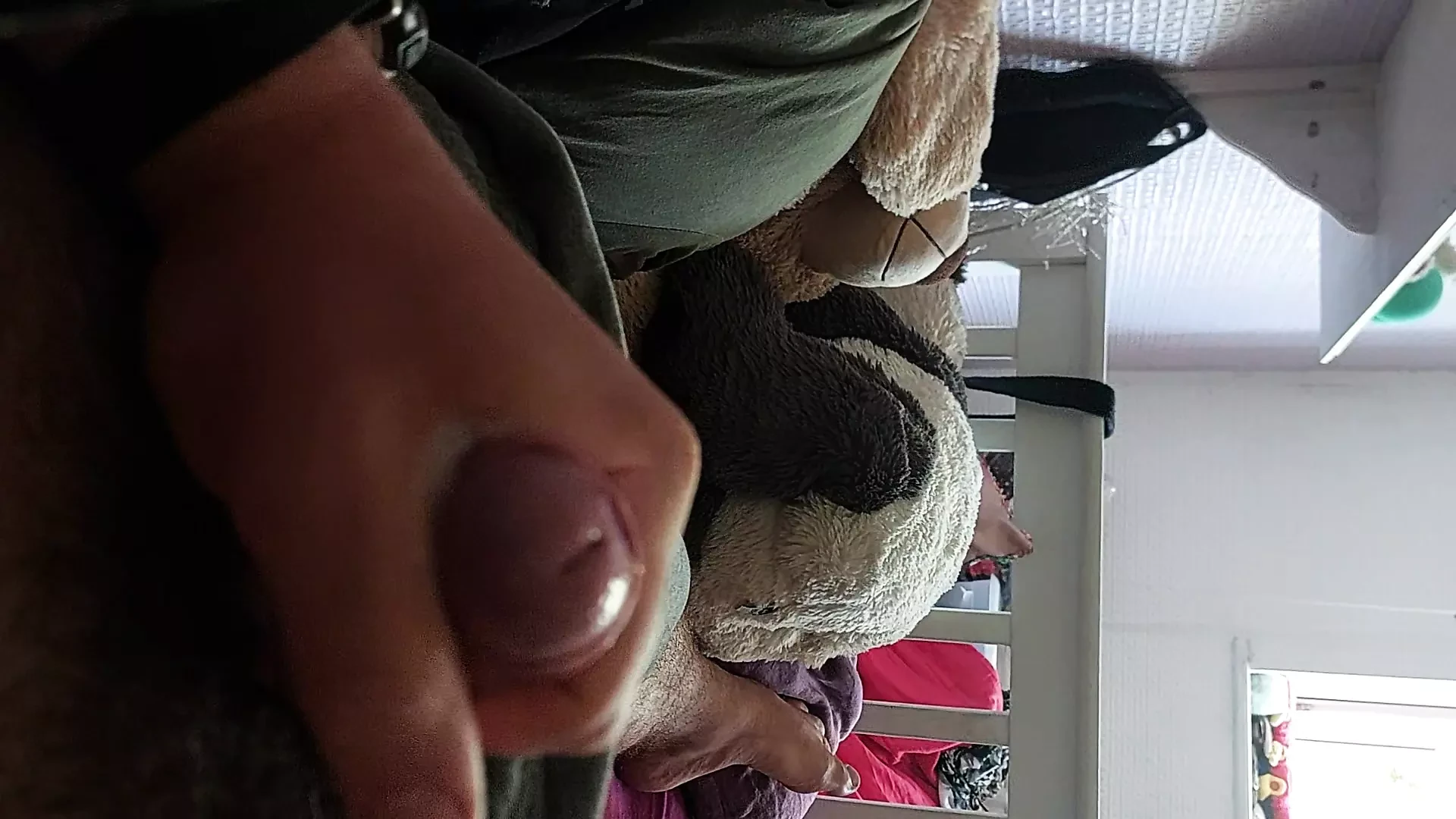 דילף אוקראינית חמה מאוננת סולו