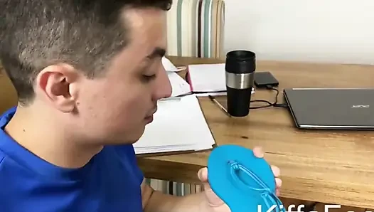 Neighbor Steals Kiffa Sandal of the Door