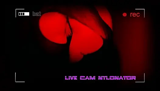 Горячий Трах В Нейлоне Со Страпоном Перед Живой Камерой