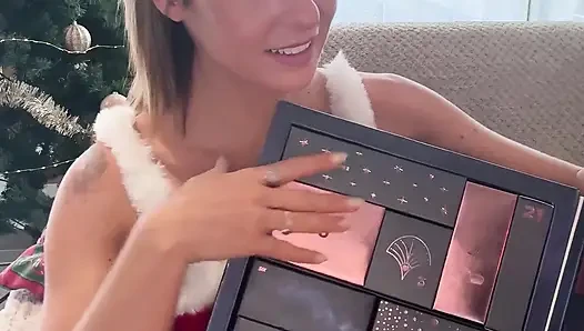 Buka dengan saya kalender kedatangan seksi ini - 7 kotak baru nakal untuk Nyonya Claus yang panas