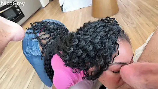 Petite but dangerous - cewek semok latina rambut cokelat lagi asik nyepong dan ngentot gaya hadrcore - pov