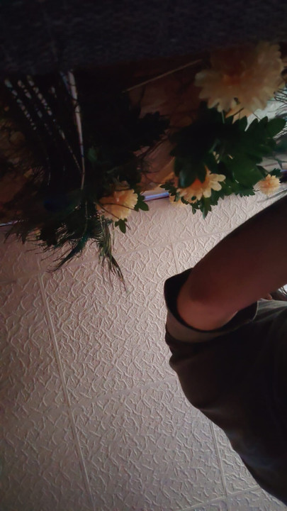 I cum on wife face while she rest | Clip 1