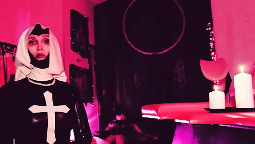 Госпожа Eva Latex, монахиня фетиш богиня-домина, БДСМ, женское доминирование, горячее соло