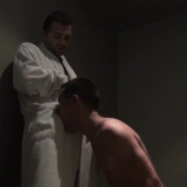 말릭의 XXL 자지에게 따먹히는 줄리엔