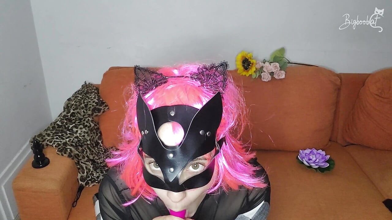 Moje naturalne, duże cycki pulsują! Maska cipki włączona, cieszę się