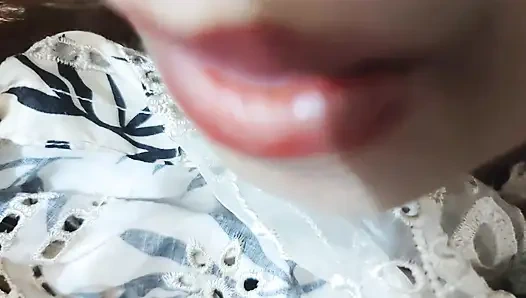 Kakak ipar india yang cantik ngajarin aku nyepong kontol