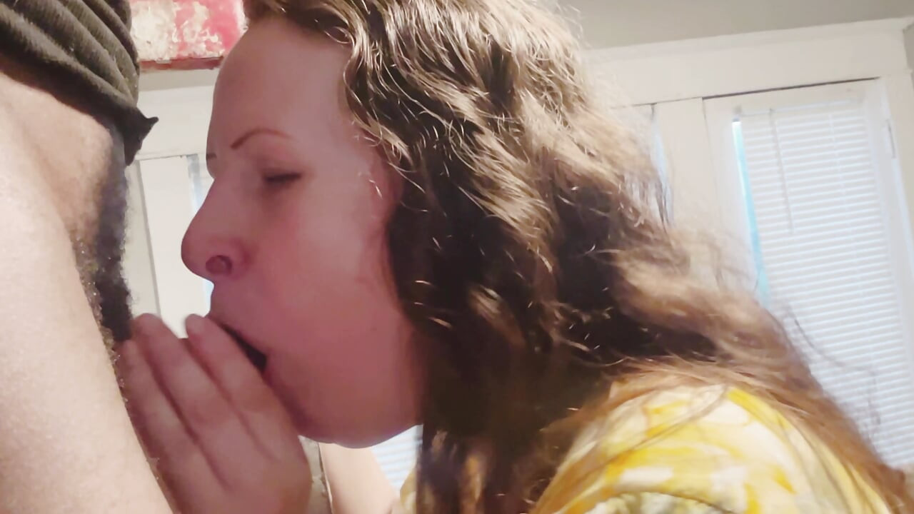 She Welcomes Her New Neighbor To The Neighborhood By Pulling His Black Cock Out His Shorts