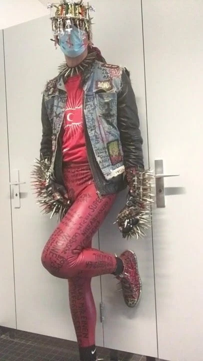 gettin totally horny in my leatherjacket and superskinny