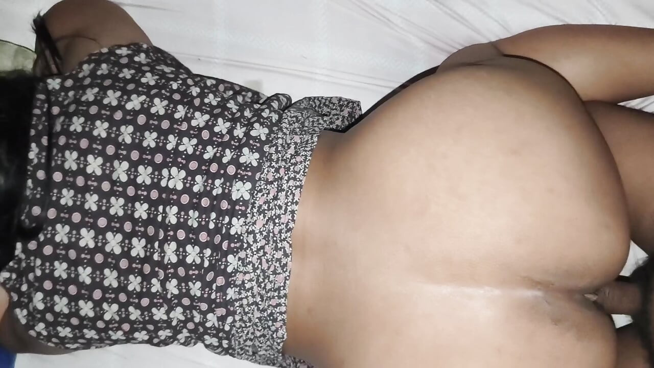 बाटिक ड्रेस के साथ आप सेक्सी दिखती हैं