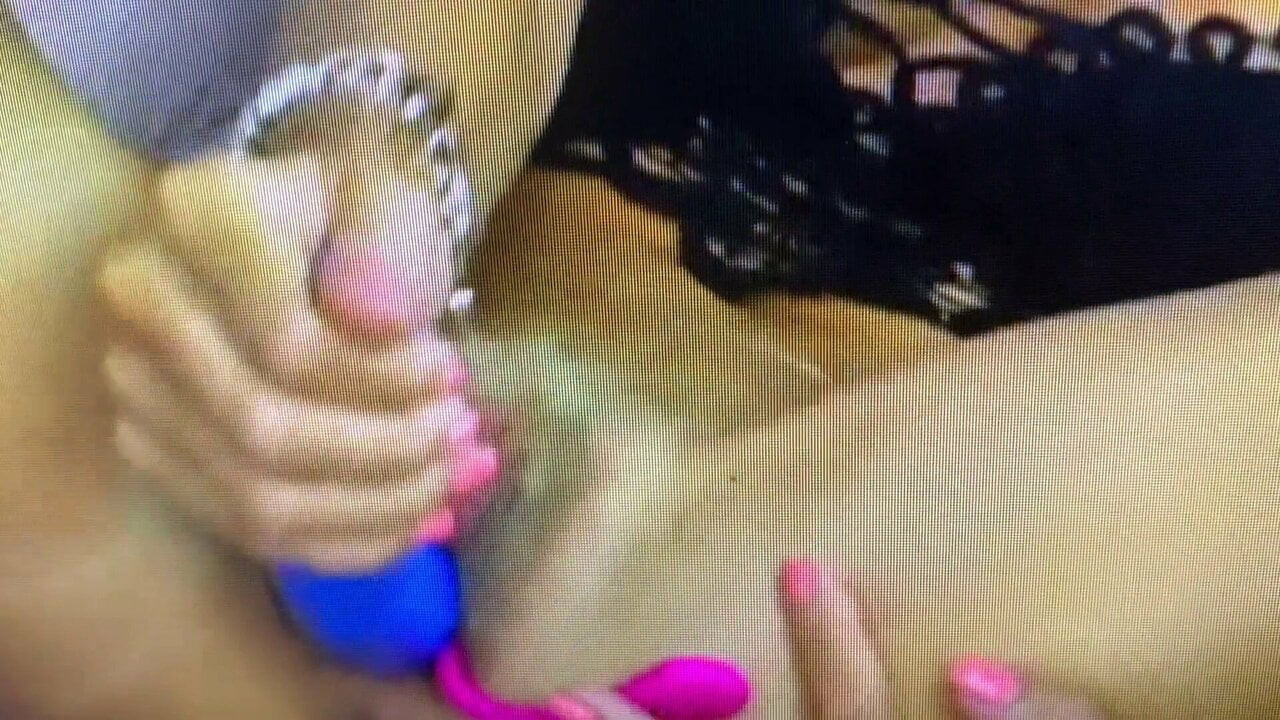 FitMikfBecca violent orgasm