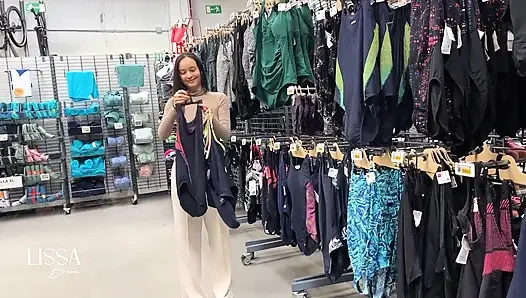 One-piece Swimsuit Fitting Room