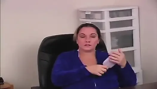 Cewek semok kulit putih nakal: video rekaman seks cewek semok kulit putih