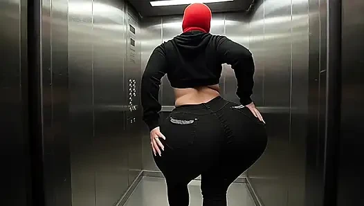 Big Ass Girl in Tight Black Jeans Dancing Softly in Elevator