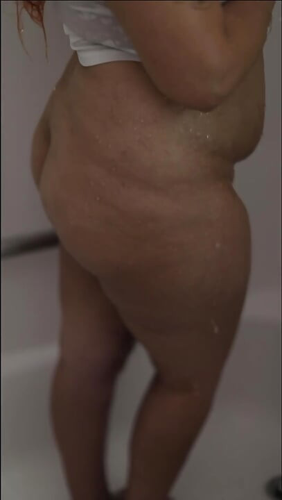 與羅茜一起洗澡
