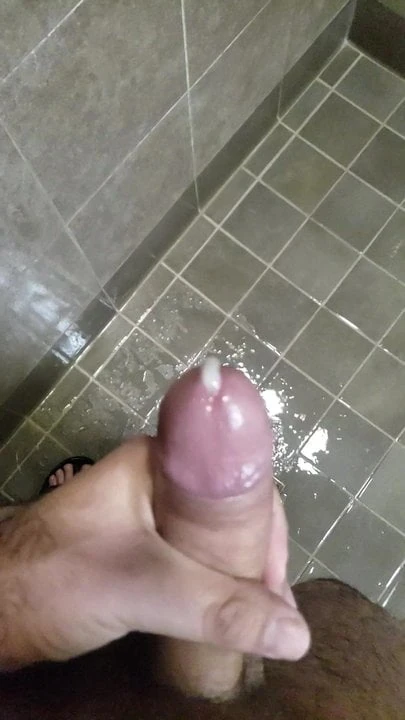 Slow-mo cumshot