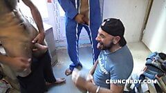 sucking rreal straight workers witm cum mouth in exhib publi