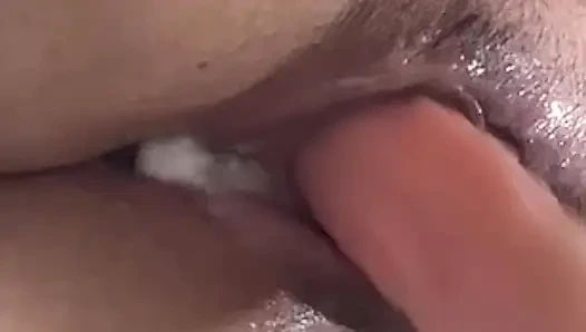 Rothaarige berührt sich selbst