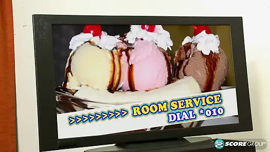 Cherry si cewek hot nikki cars yang lagi sange