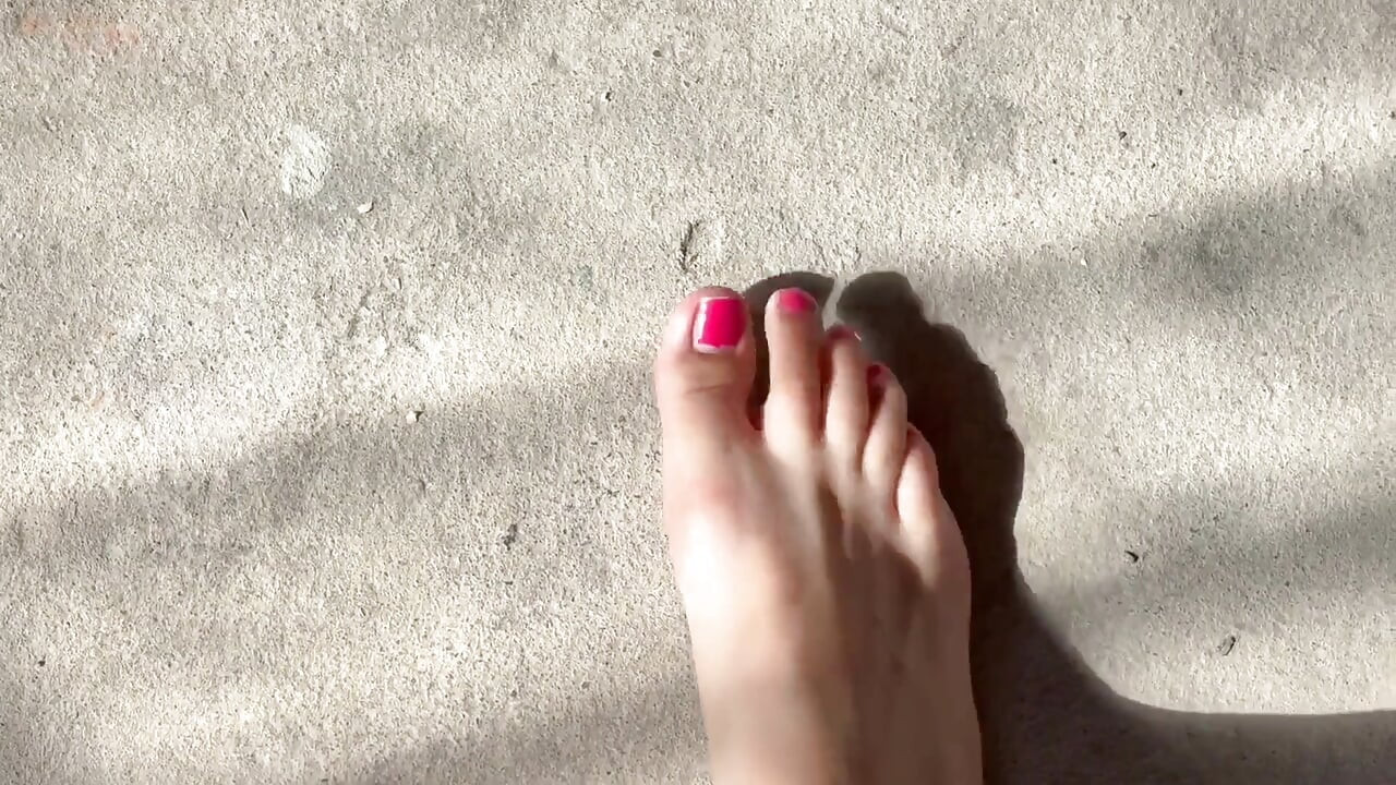Giantess Plays with a Tiny Man Before Humiliating Him