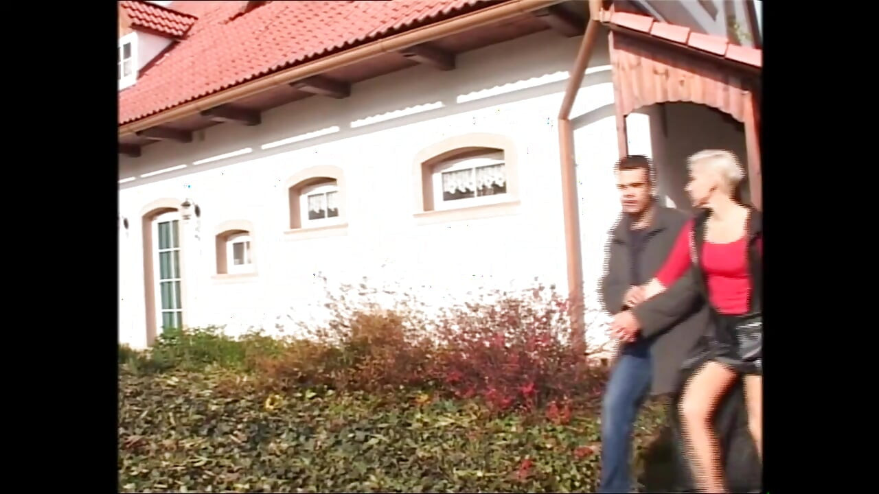 Svrši na visoke potpetice nakon posla