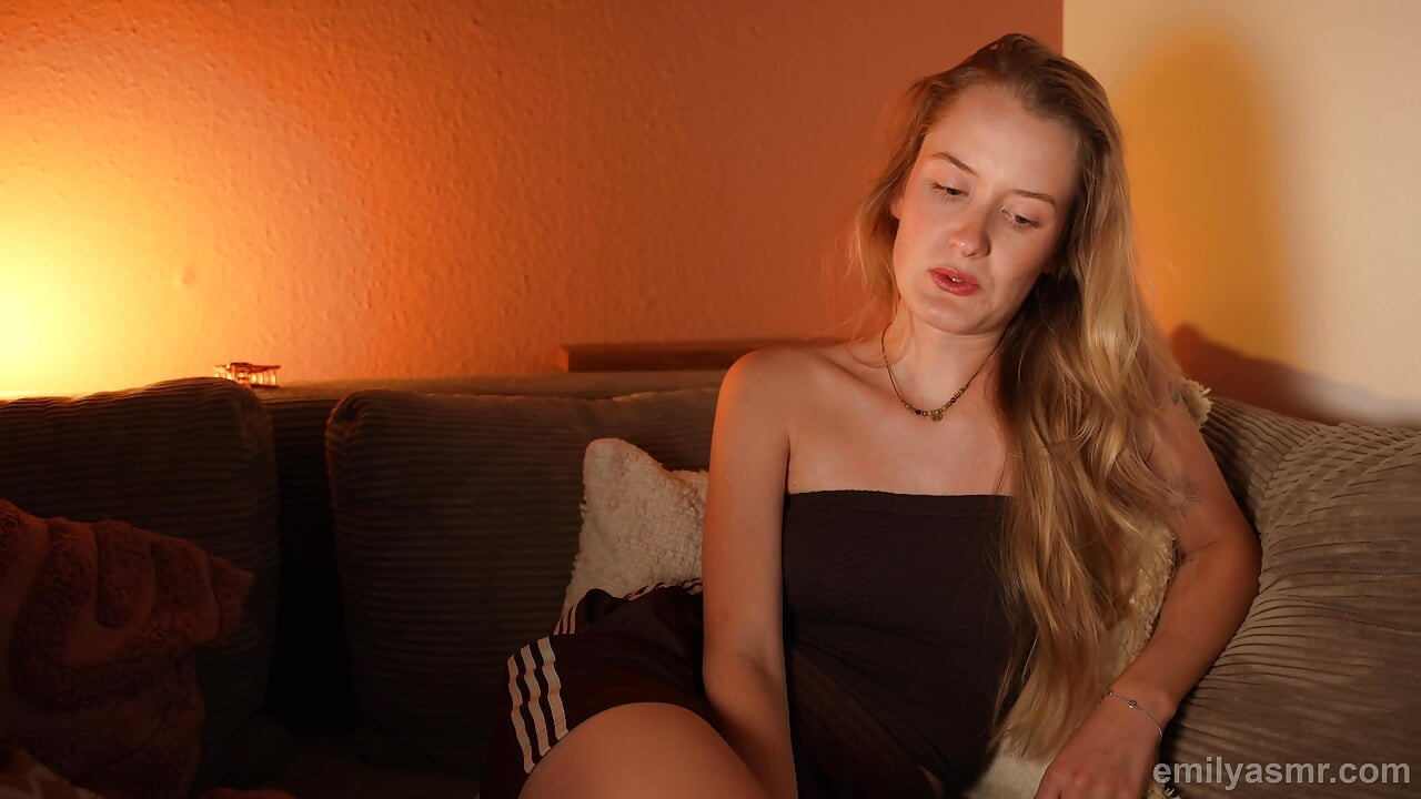 La hermana de tu mejor amigo confiesa algo... Roleplay ASMR