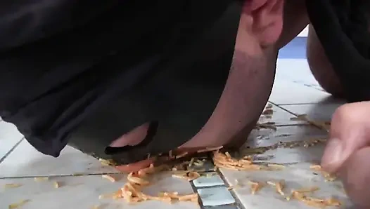 Ebony ordered spaghetti