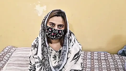 Desi Indian Chachi Batija - Hindi Audio
