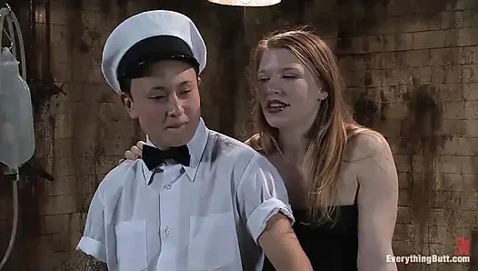 Madison, anal vom milk man gefickt