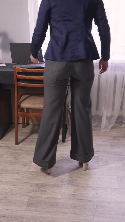 Hot Coworker Teases Ass Till Her Pants Ripped