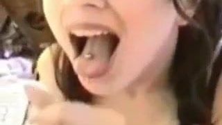 Old vid but good blowjob from brunette