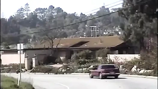 Seksi büyük memeli amcık yalıyor amcık büyük beyaz yarak emiyor