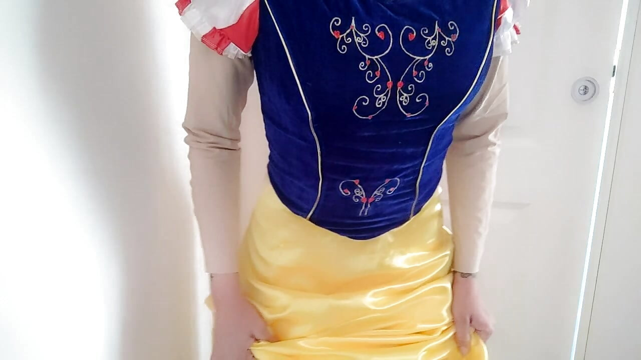 la hermosa Blancanieves es realmente demasiado grosera y habla de forma vulgar