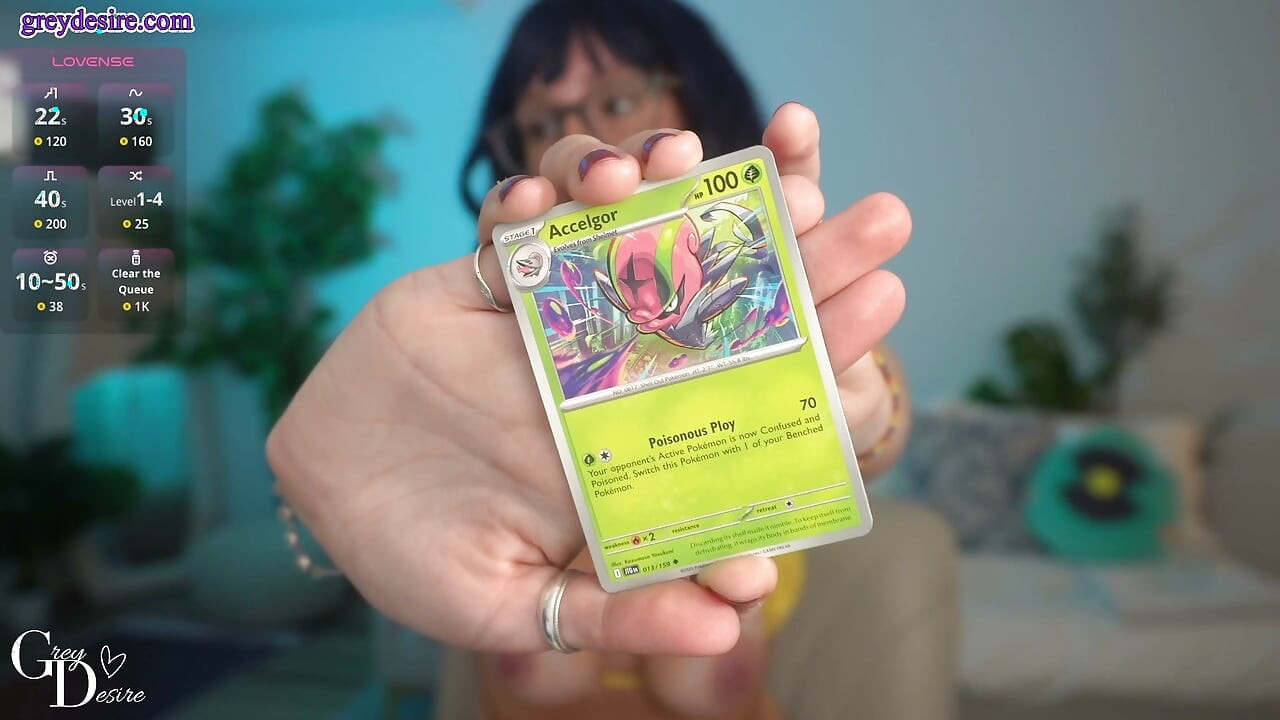 Amatør MILF Toppløs Pokémon-kortåpning - Grey Desire