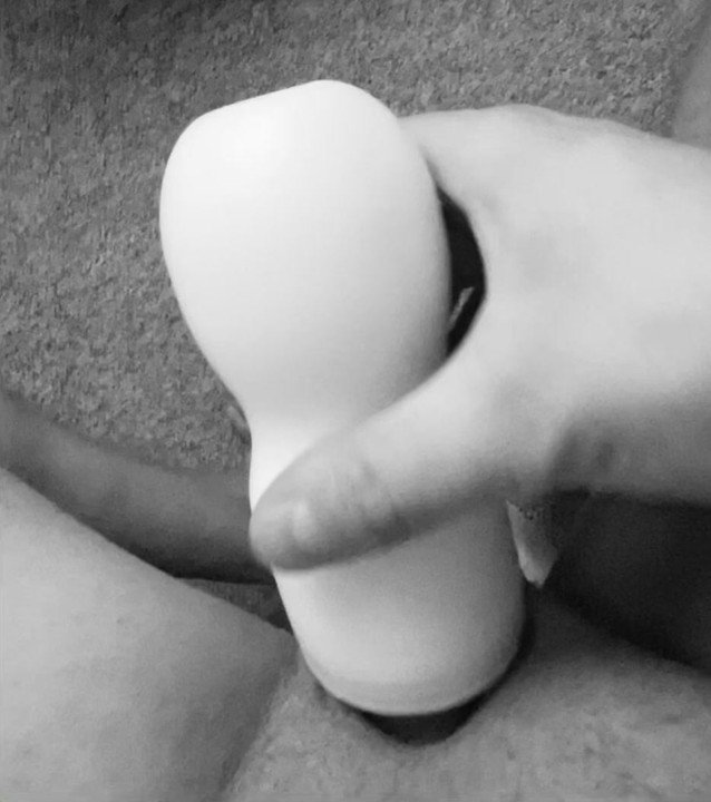 Barefoot masterbation