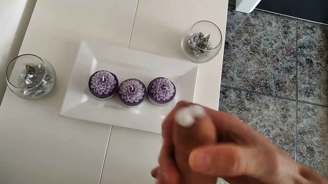 I Put Toothpaste on My Big Cock, at First It Was Fine, Then It Hurt, I Had to Give It Water, in Th