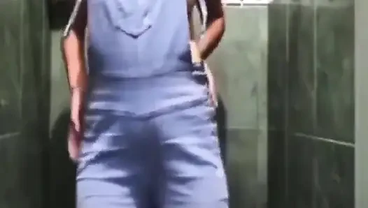 Colombian Woman Masturbates in the Royal Home Bathroom