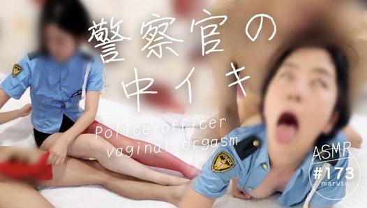 警察的阴道高潮。我是个婊子。射精。一名女警官与一名高级警官发生性关系。