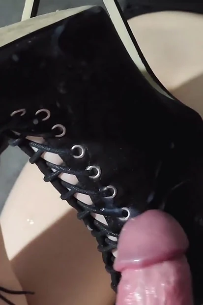 Working in Shoes and Cum on Shoes