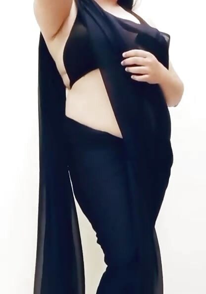 Horny desi wife posing nude
