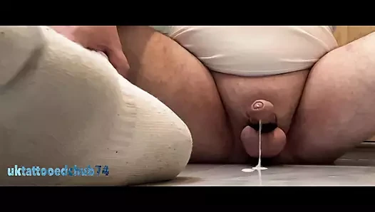 Eller serbest ve güvenli olmayan yarak boşalması